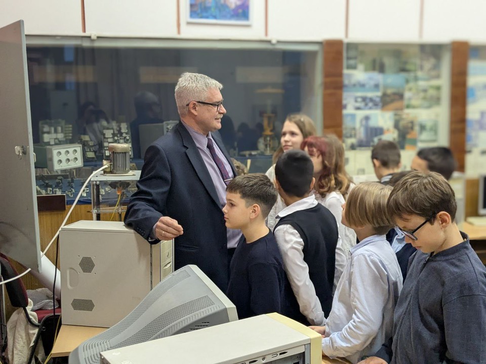 20 октября, кафедра «Автоматизация производственных процессов» НИ РХТУ им. Д.И. Менделеева радушно встретила обучающихся МБОУ «Гимназия №13»!