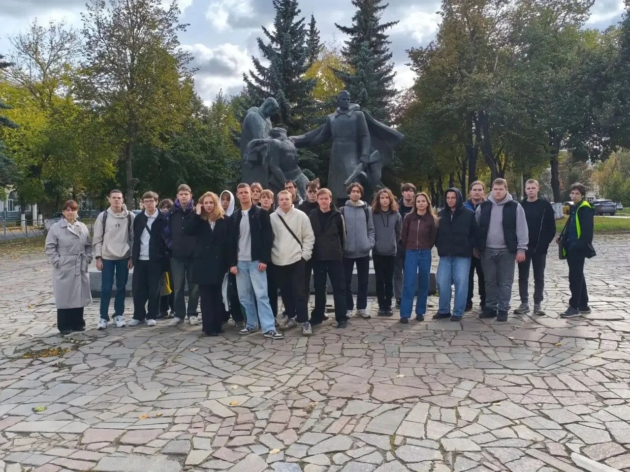 Сегодня, 1 октября 2026 года, осенний Новомосковск встретил наших студентов по-настоящему золотым днём