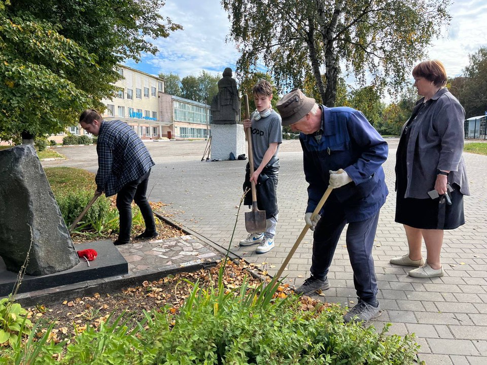 Субботник в НИ РХТУ им. Д.И. Менделеева 