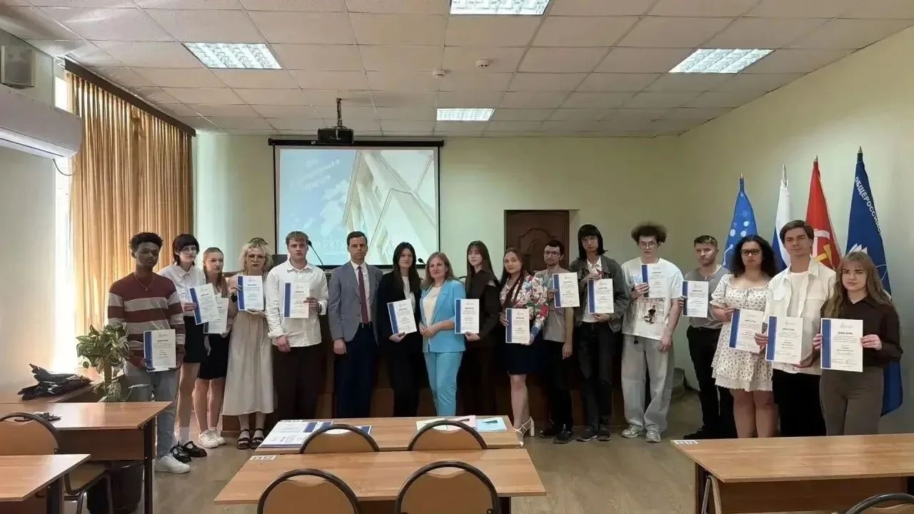 В Новомосковском институте РХТУ им. Д.И. Менделеева состоялось награждение победителей XXVIII научно-технической конференции молодых ученых, студентов и аспирантов.