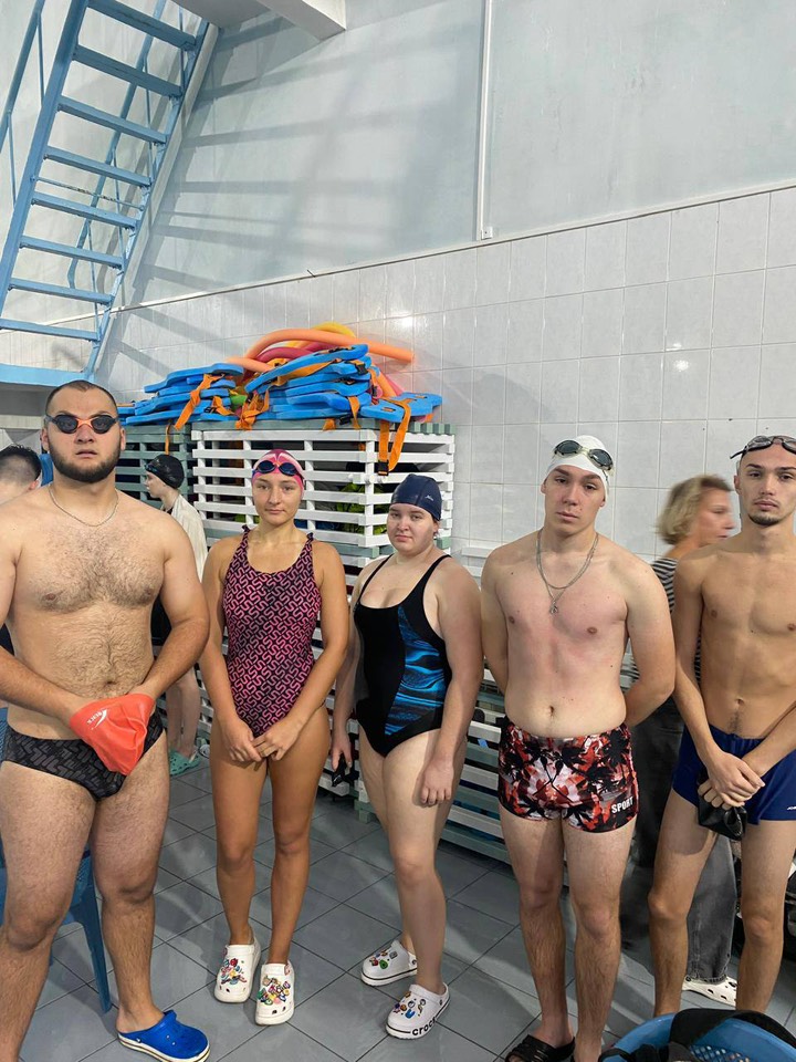 Поздравляем сборную команду НИ РХТУ по плаванию!