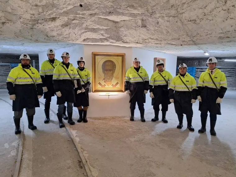 16 января 2026 г. с рабочим визитом ООО «КНАУФ ГИПС НОВОМОСКОВСК» посетила делегация из РХТУ им. Д.И. Менделеева, который представляли ректор С.Н. Филатов, проректор по молодежной политике и развитию Р.И. Аветисов,  сотрудники и студенты РХТУ.