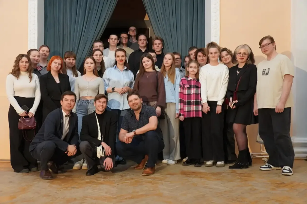  Квартирник в драмтеатре.