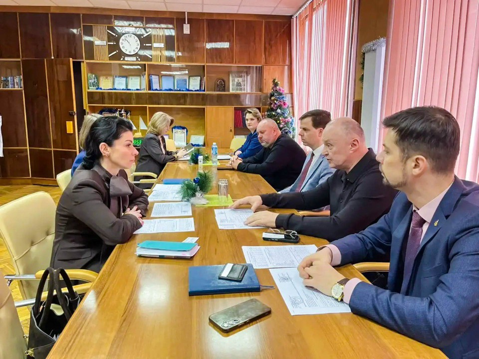 29 декабря директор по управлению персоналом компании «Щекиноазот» Оксана Молодикова и заместитель директора по управлению персоналом (по кадровой и профориентационной работе) Татьяна Серебрякова посетили с рабочим визитом НИ РХТУ им. Д.И. Менделеева, вуз