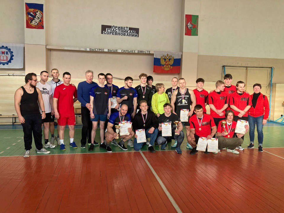 Первенство города по гиревому спорту.